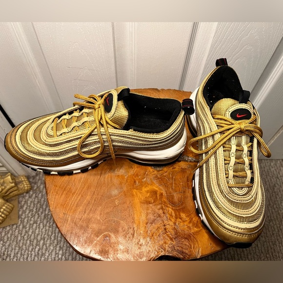 Air Max 97 OG QS Gold Women’s - Picture 2 of 15